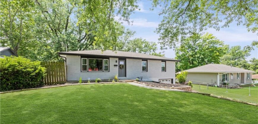 13101 NW Porter Road, Parkville, MO 64152