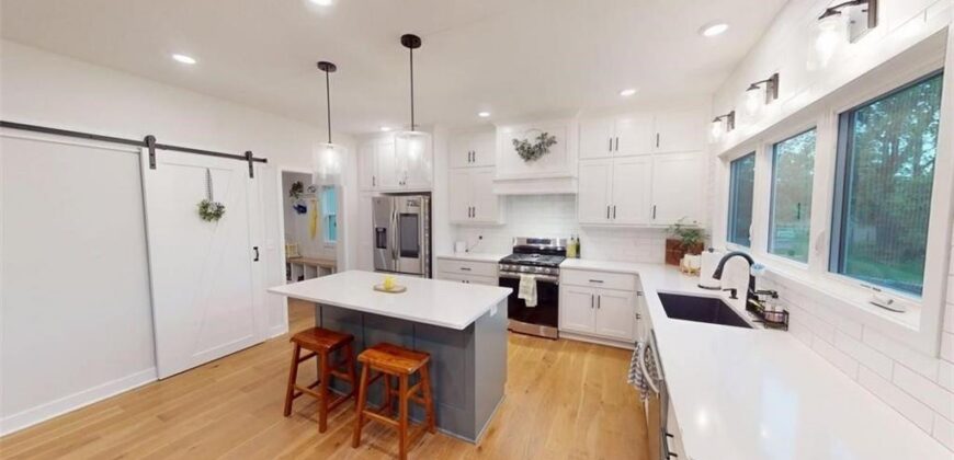 5612 NW 96th Street, Kansas City, MO 64154