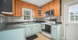 8409 NW Hilltop Road, Parkville, MO 64152