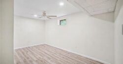 8409 NW Hilltop Road, Parkville, MO 64152