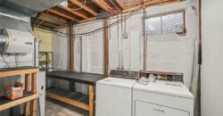8409 NW Hilltop Road, Parkville, MO 64152