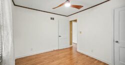 8409 NW Hilltop Road, Parkville, MO 64152