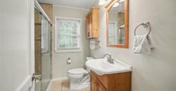 8409 NW Hilltop Road, Parkville, MO 64152