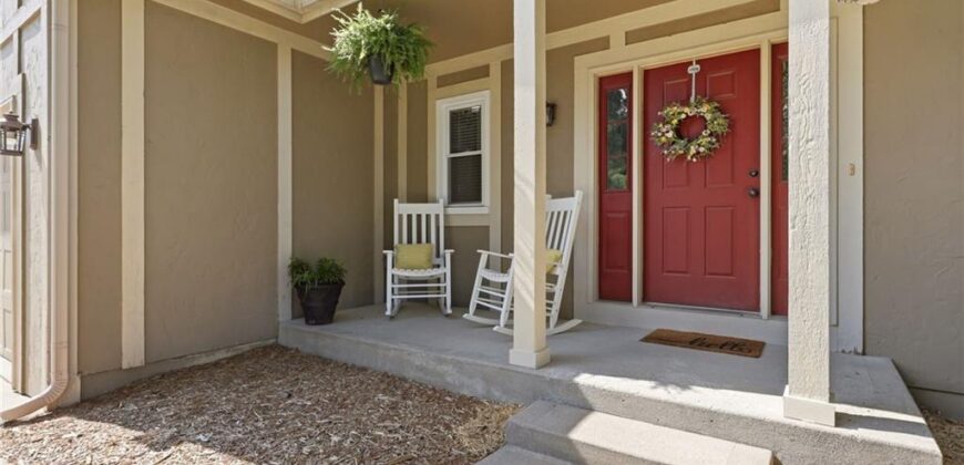 318 Shannon Avenue, Smithville, MO 64089