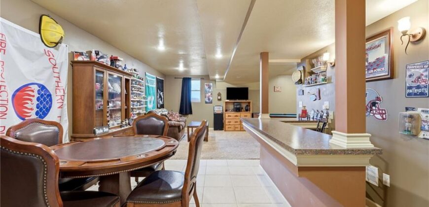 318 Shannon Avenue, Smithville, MO 64089