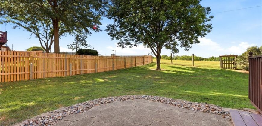 318 Shannon Avenue, Smithville, MO 64089