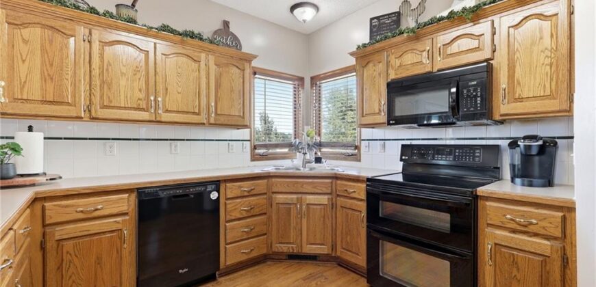 318 Shannon Avenue, Smithville, MO 64089