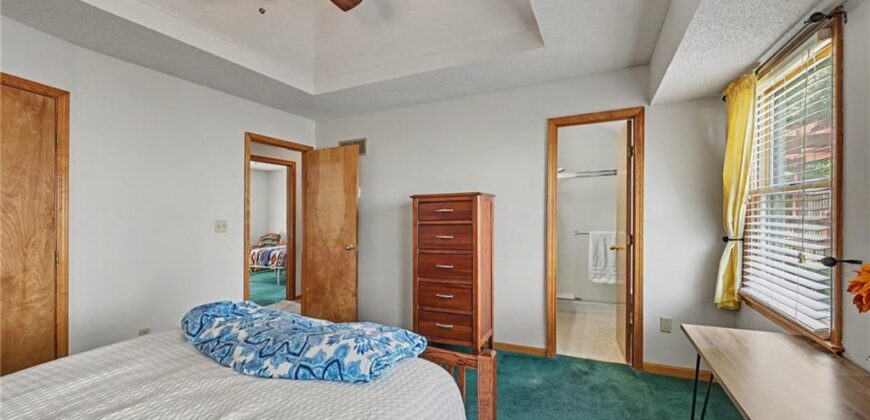 8626 N Wayland Avenue, Kansas City, MO 64153