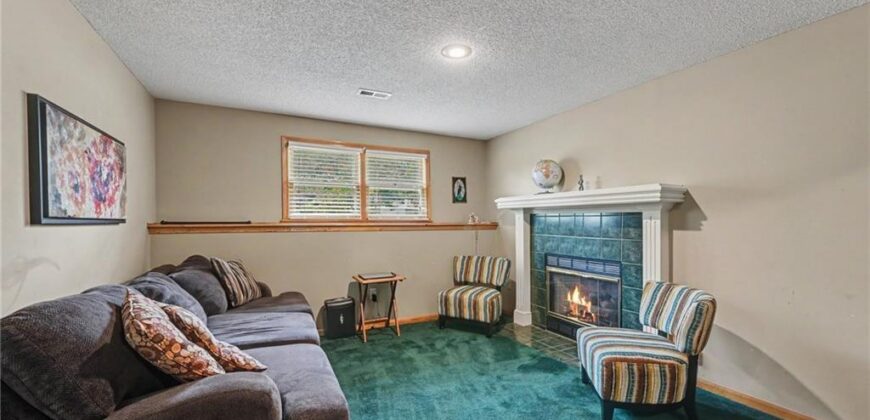 8626 N Wayland Avenue, Kansas City, MO 64153