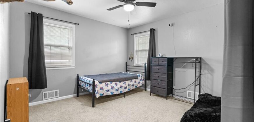 1617 NE 50th Street, Kansas City, MO 64118