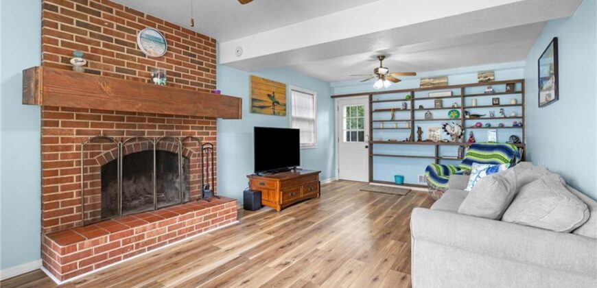 1617 NE 50th Street, Kansas City, MO 64118