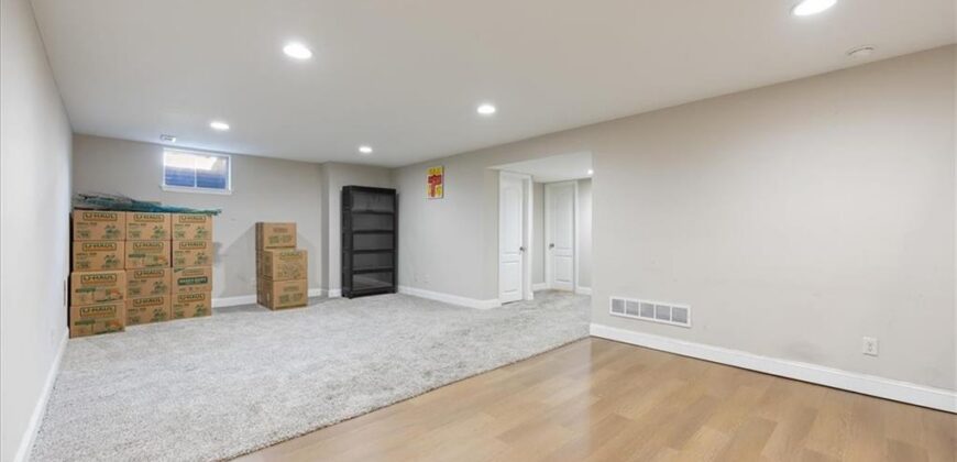 5004 NW 85th Street, Kansas City, MO 64154
