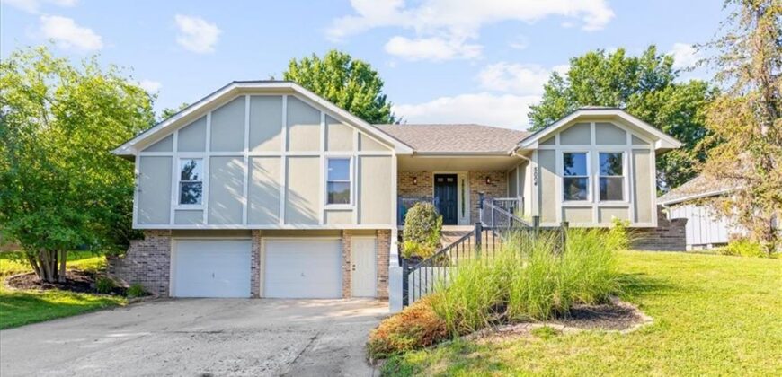 5004 NW 85th Street, Kansas City, MO 64154