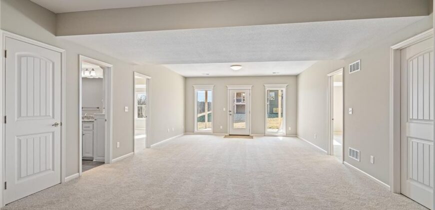 6929 NE 102nd Street, Kansas City, MO 64156