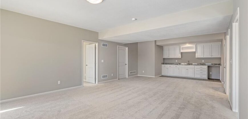 6929 NE 102nd Street, Kansas City, MO 64156