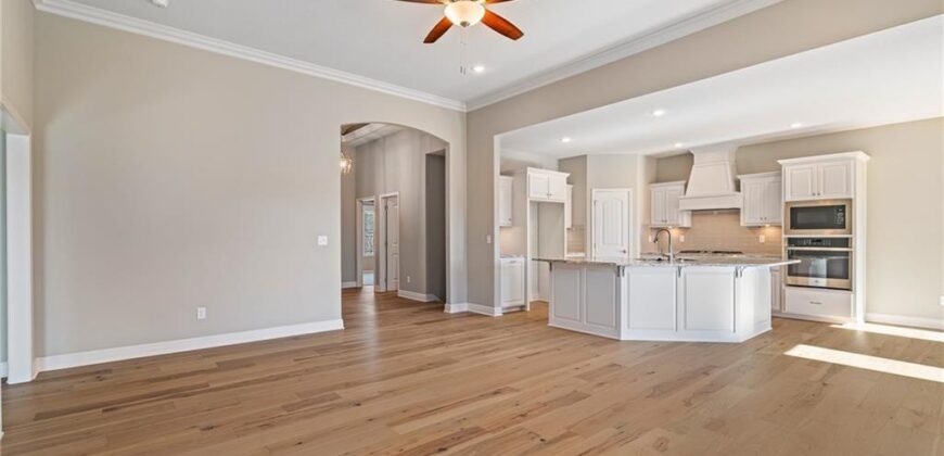 6929 NE 102nd Street, Kansas City, MO 64156