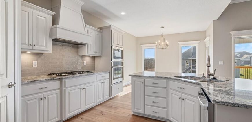 6929 NE 102nd Street, Kansas City, MO 64156