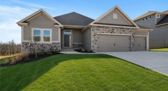 6929 NE 102nd Street, Kansas City, MO 64156