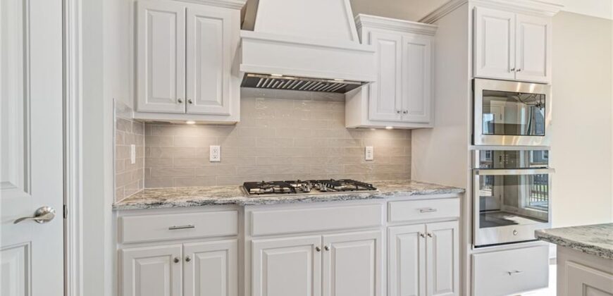 6929 NE 102nd Street, Kansas City, MO 64156