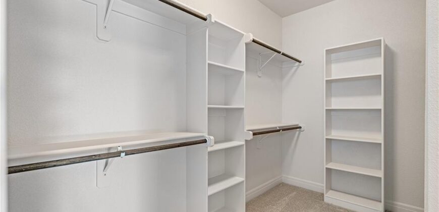 6929 NE 102nd Street, Kansas City, MO 64156