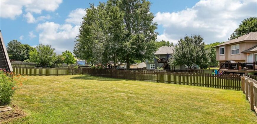 8005 NE 111th Street, Kansas City, MO 64157