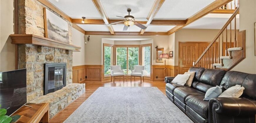 4001 NE 100th Street, Kansas City, MO 64156