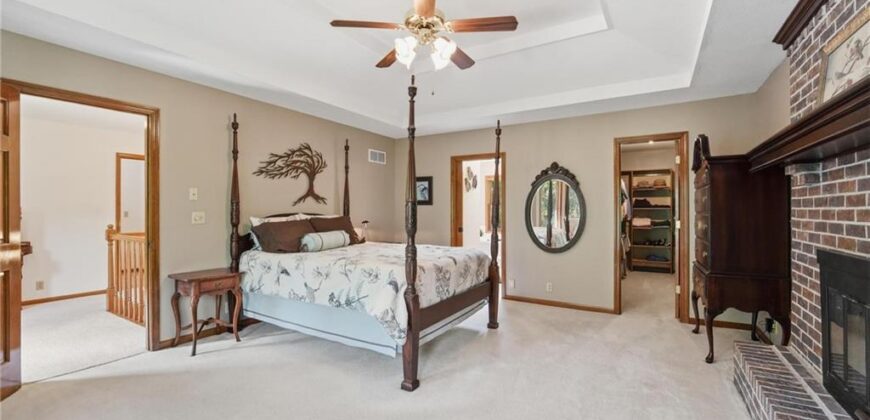 4001 NE 100th Street, Kansas City, MO 64156
