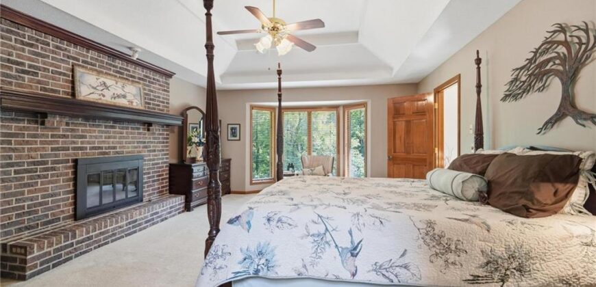 4001 NE 100th Street, Kansas City, MO 64156