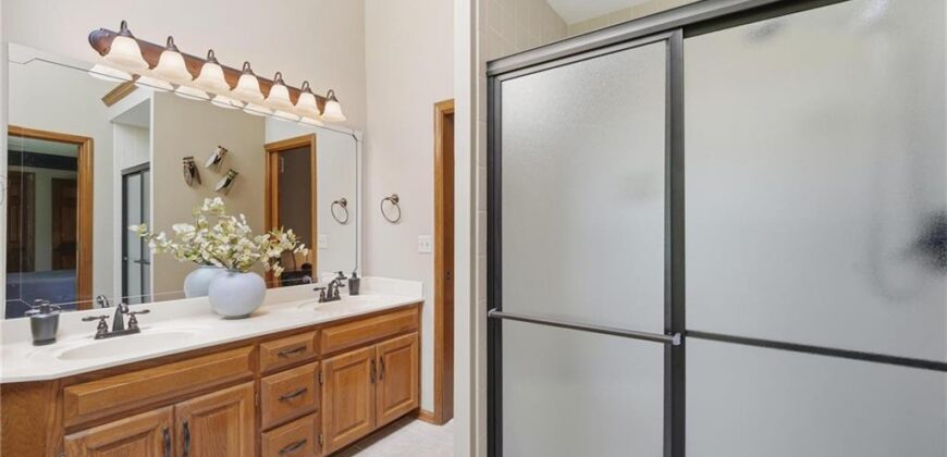 4001 NE 100th Street, Kansas City, MO 64156