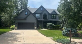 7900 N Birch Lane, Kansas City, MO 64151