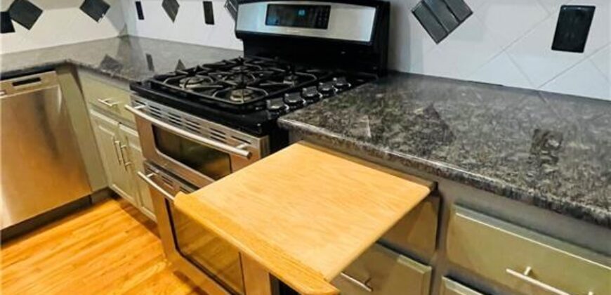 3801 NE 72nd Terrace, Gladstone, MO 64119