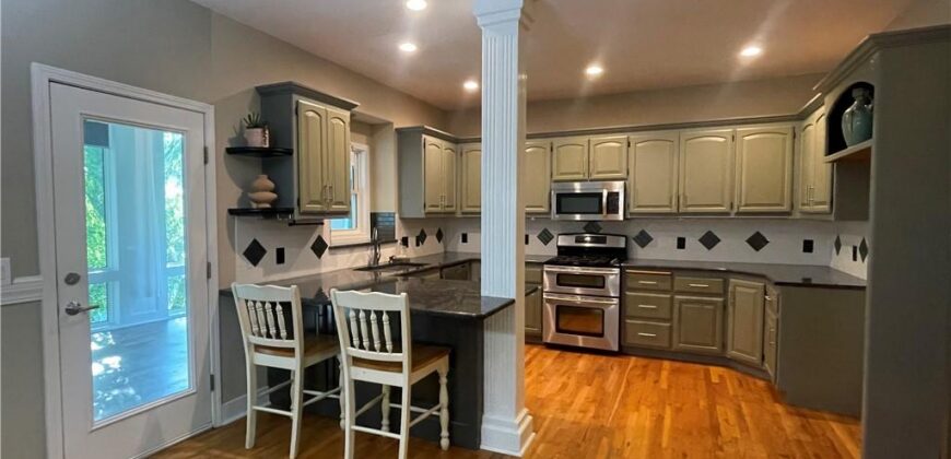 3801 NE 72nd Terrace, Gladstone, MO 64119
