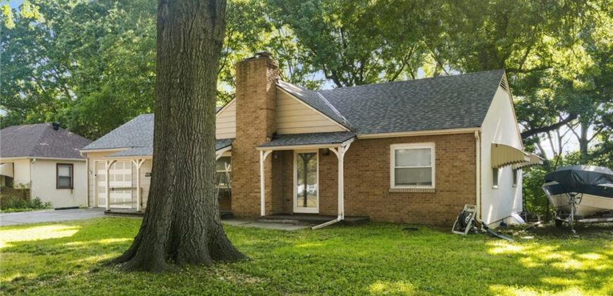5025 NE Tarkio Street, Kansas City, MO 64118