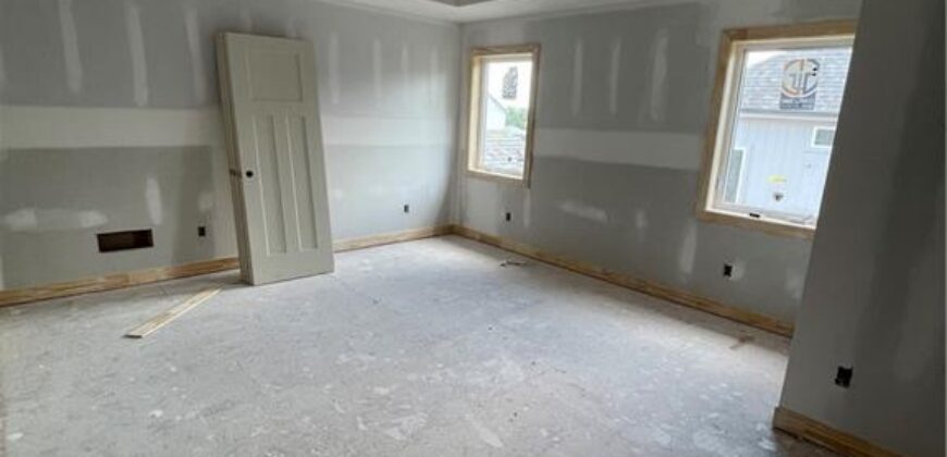 1957 Longview Drive, Liberty, MO 64068