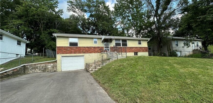 6303 N Broadway Street, Kansas City, MO 64118