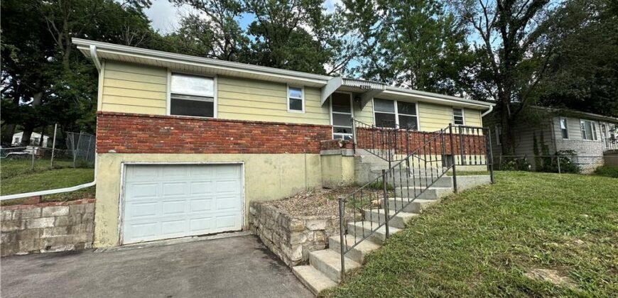 6303 N Broadway Street, Kansas City, MO 64118
