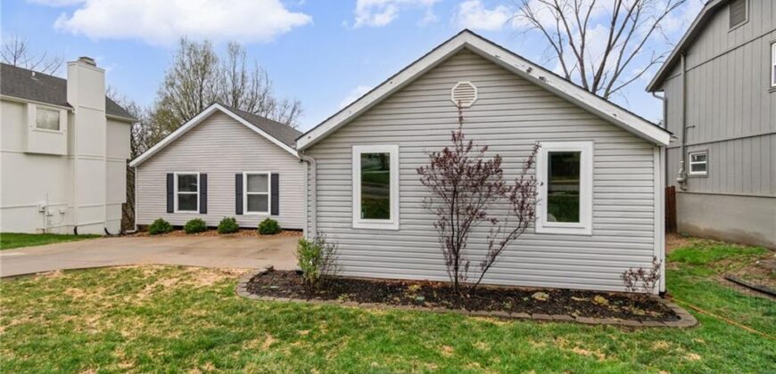 7400 N Granby Avenue, Kansas City, MO 64151