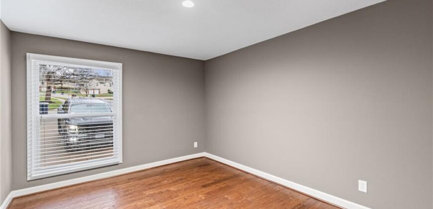7400 N Granby Avenue, Kansas City, MO 64151