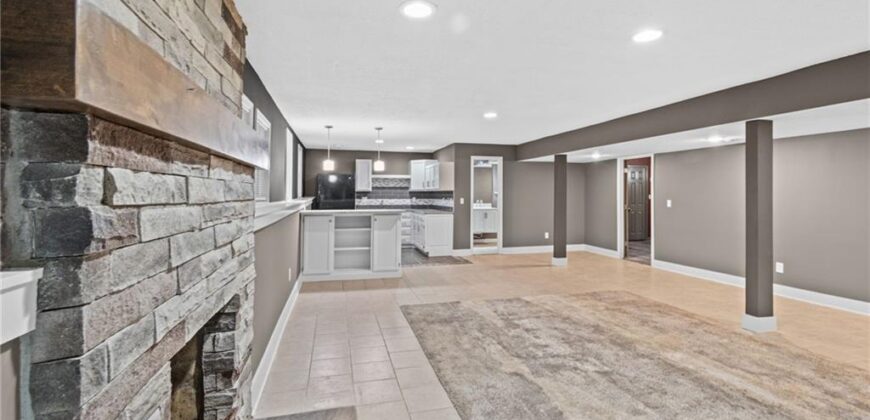 7400 N Granby Avenue, Kansas City, MO 64151