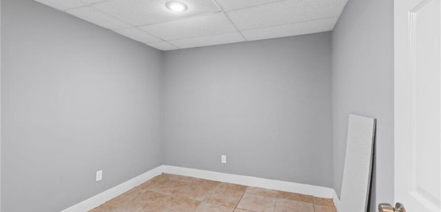 7400 N Granby Avenue, Kansas City, MO 64151