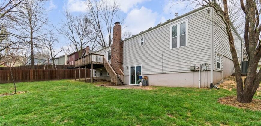 7400 N Granby Avenue, Kansas City, MO 64151