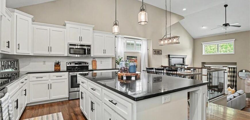 14155 NW 68th Street, Parkville, MO 64152