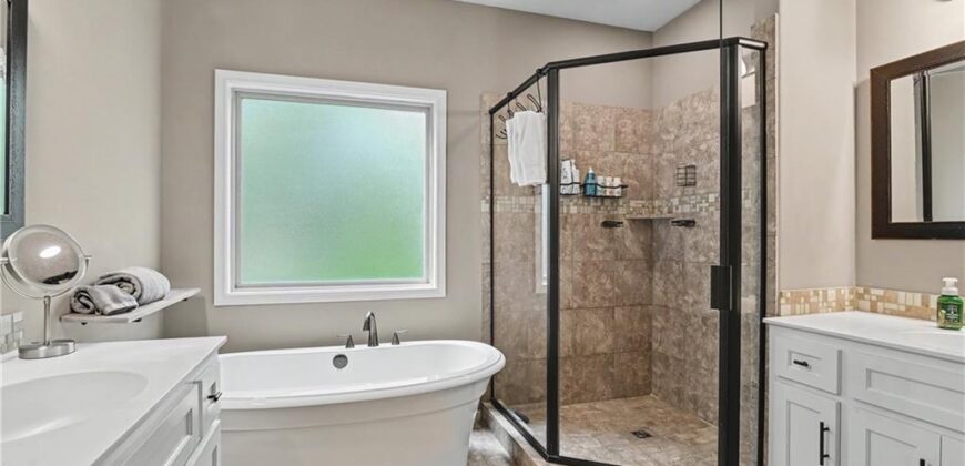 14155 NW 68th Street, Parkville, MO 64152