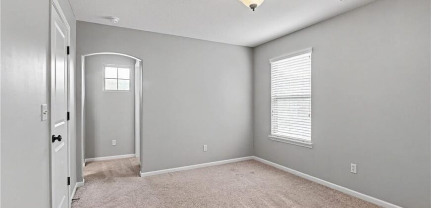 14155 NW 68th Street, Parkville, MO 64152