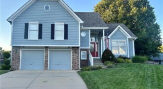 7608 NW 76th Place, Kansas City, MO 64152