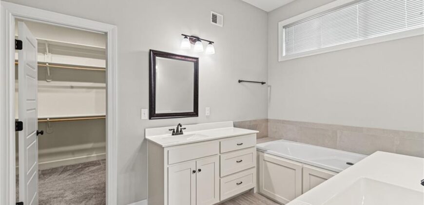 1605 NW 59th Street, Kansas City, MO 64118
