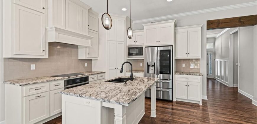 1605 NW 59th Street, Kansas City, MO 64118