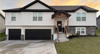 11848 N Kentucky Avenue, Kansas City, MO 64157