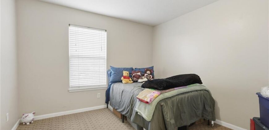 8030 N Drury Avenue, Kansas City, MO 64119