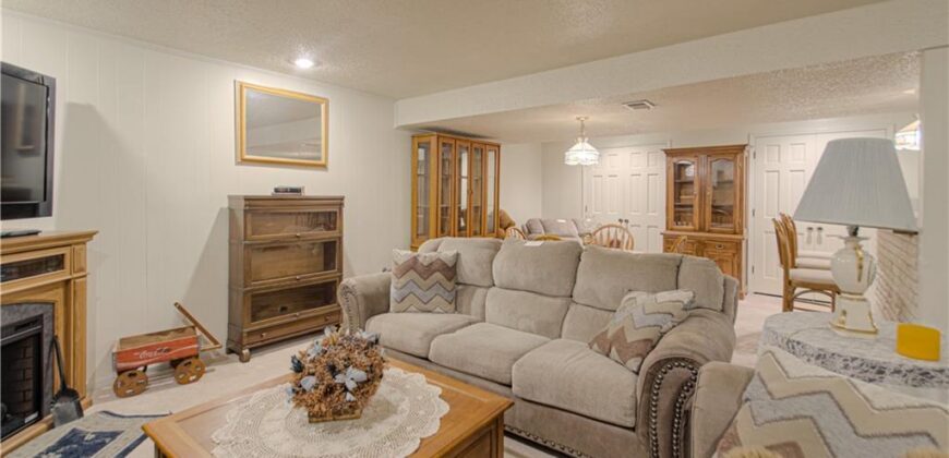 7600 N Park Avenue, Gladstone, MO 64118